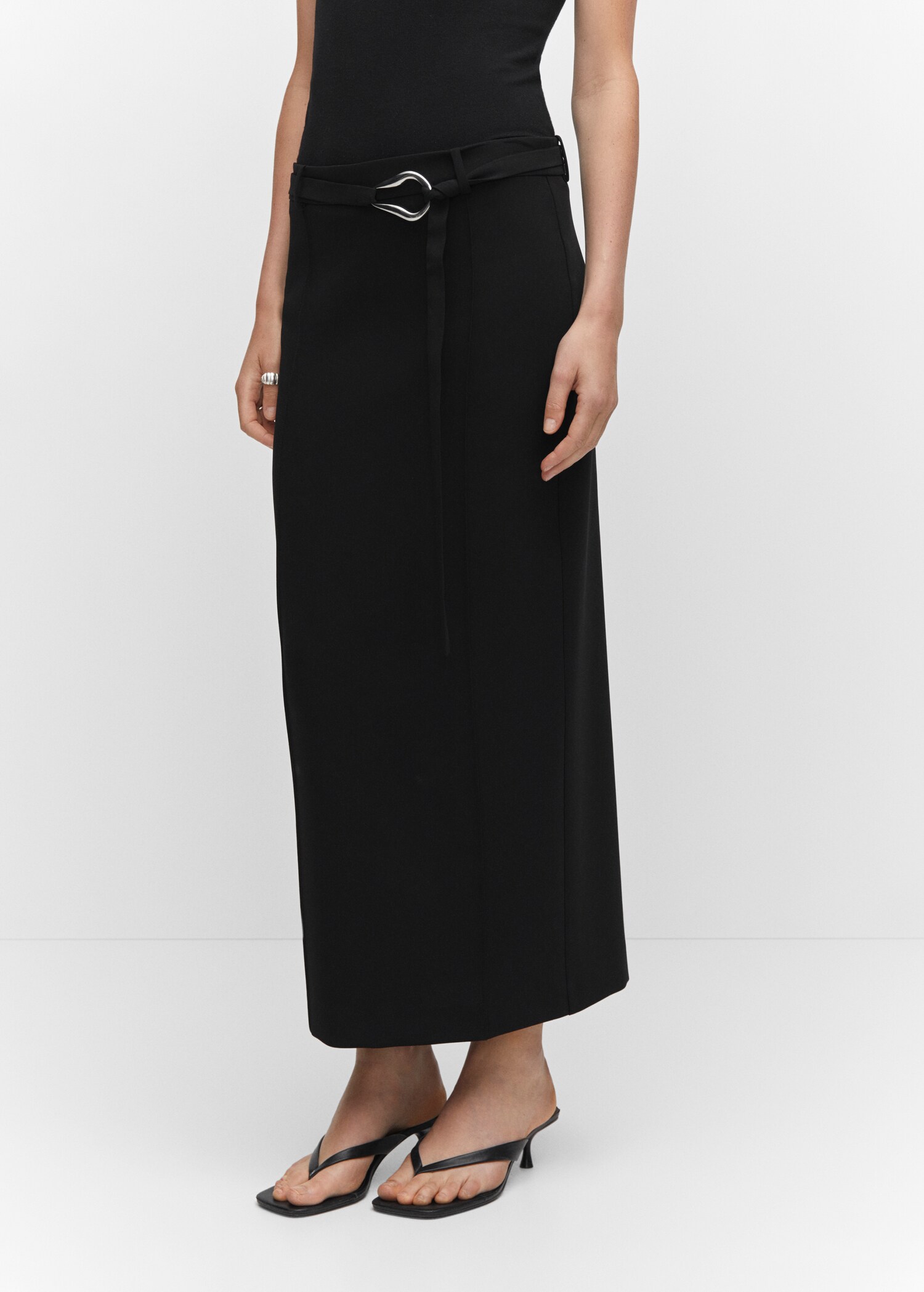 Skirt with slit and belt