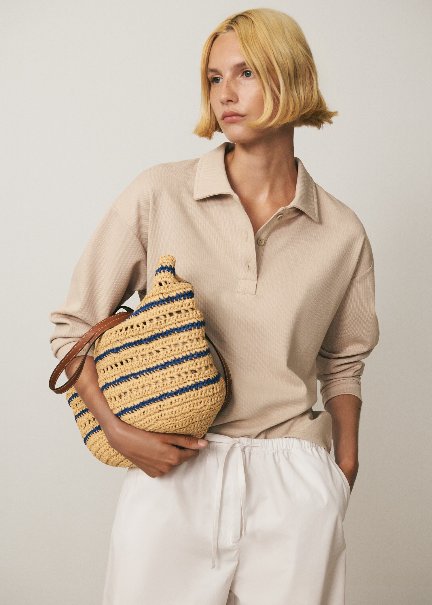 Natural fibre basket bag