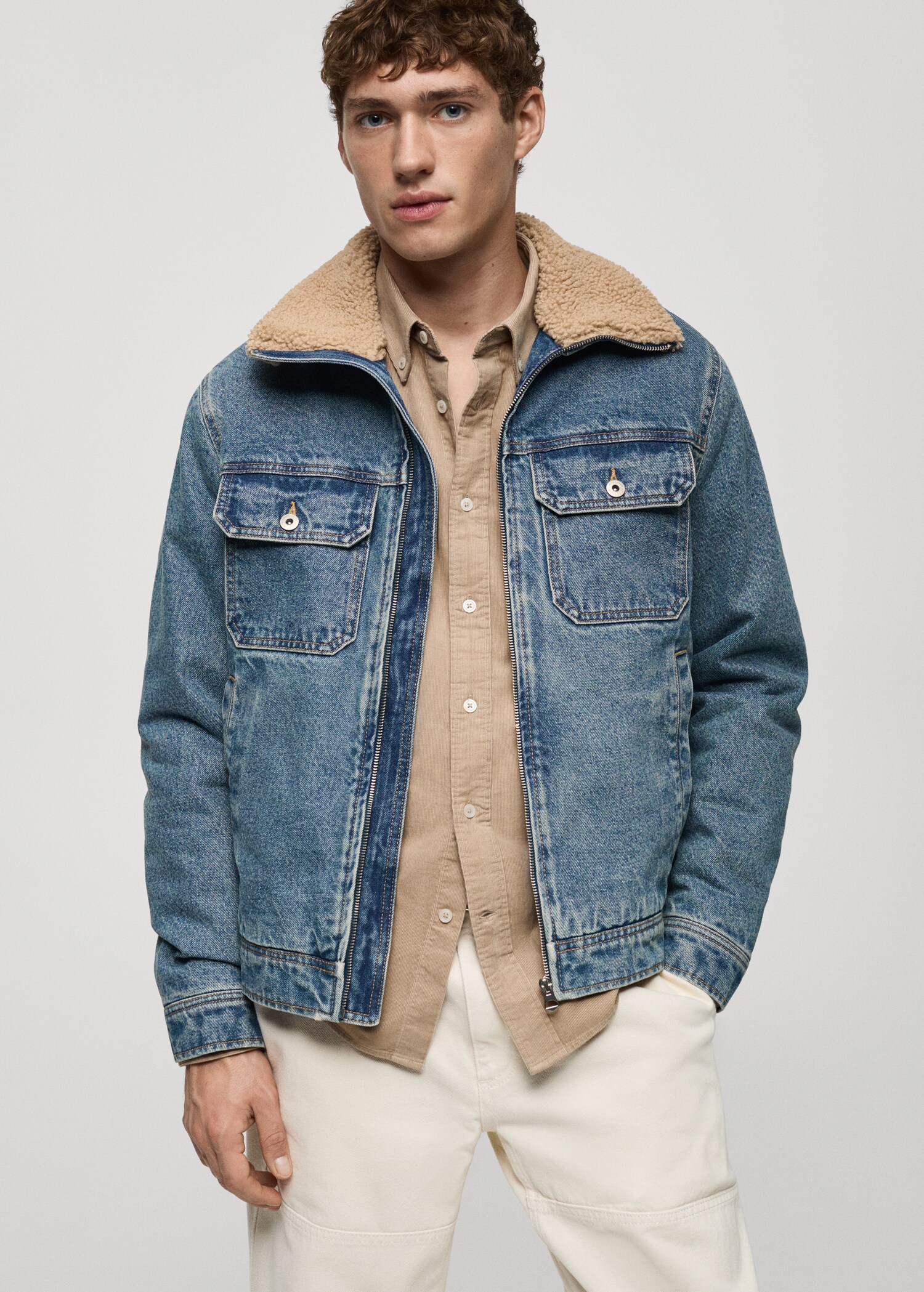 Denim jacket with sheepskin details