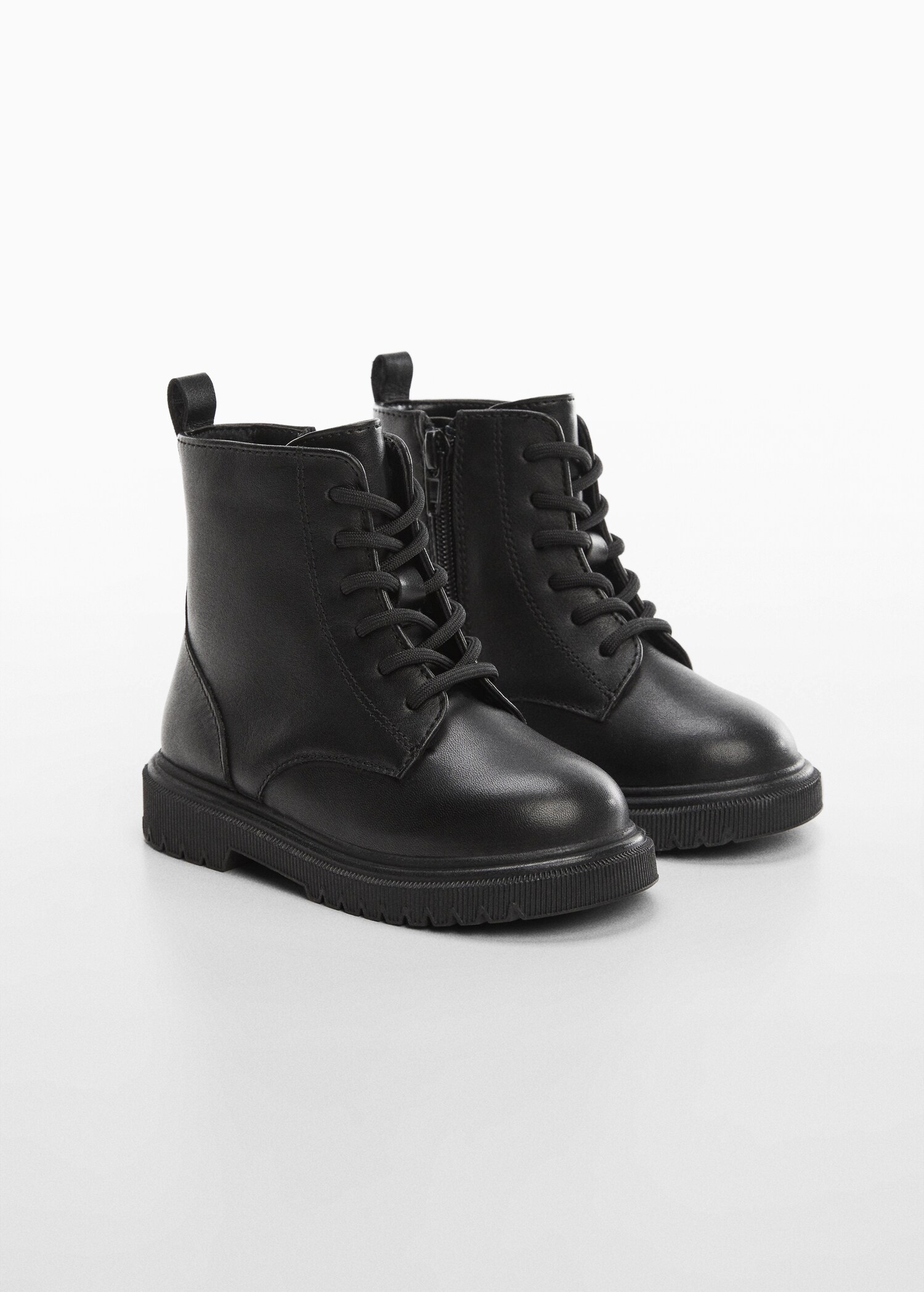 Lace-up leather boots