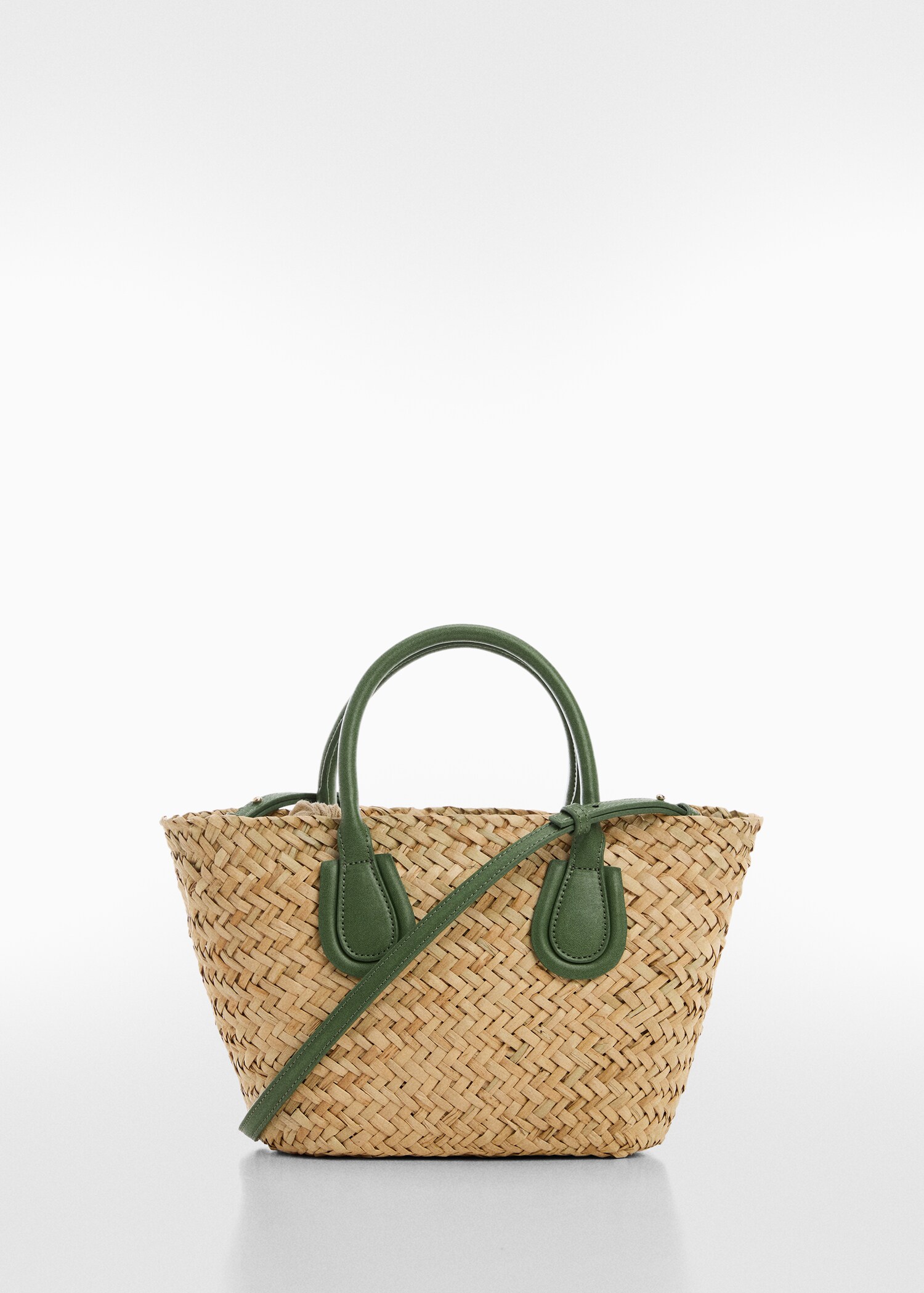 Natural fibre basket bag